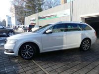 gebraucht Skoda Octavia 2.0 TDI Combi Premium Edit PANO/ACC/VIRT