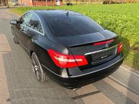 Gebraucht Mercedes E350 231 PS (169 kW) 2009 Schwarz Coupé