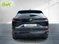 Gebraucht Renault Austral Evolution 158 PS (116 kW) 2024 Blackpearlschwarz SUV