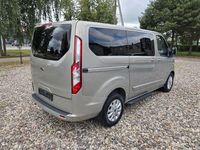 Gebraucht Ford Tourneo Titanium 170 PS (125 kW) 2017 Silber Van / Kleinbus