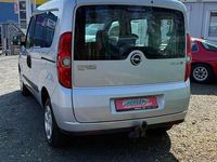 Gebraucht Opel Combo Selection 105 PS (77 kW) 2013 Silber Van / Kleinbus