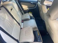 Gebraucht Volvo XC60 Summum 163 PS (119 kW) 2011 Rot SUV