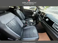 Neu VW T-Roc R-line Edition 150 PS (110 kW) 2025 2t deep black perleffekt SUV