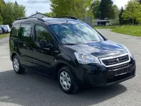 Gebraucht Peugeot TePee Active 99 PS (72 kW) 2017 Schwarz Van / Kleinbus