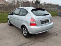 Gebraucht Hyundai Accent 97 PS (71 kW) 2007 Silber Limousine