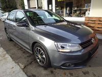 Gebraucht VW Jetta 105 PS (77 kW) 2021 Grau Limousine