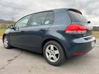 Gebraucht VW Golf VI Match 86 PS (63 kW) 2012 Blau Kleinwagen