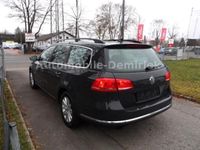 Gebraucht VW Passat 105 PS (77 kW) 2012 Grau metallic Kombi