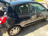 Gebraucht Renault Clio 75 PS (55 kW) 2011 Schwarz Kleinwagen