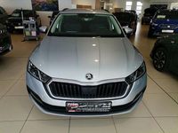 Gebraucht Skoda Octavia Clever 150 PS (110 kW) 2021 Brilliantsilber metallic Kombi