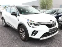 Gebraucht Renault Captur Intens 131 PS (96 kW) 2021 Perlmutt weiß metallic / schwarz SUV