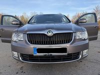 Gebraucht Skoda Superb Elegance 170 PS (125 kW) 2011 Kombi