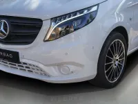Gebraucht Mercedes Vito 136 PS (100 kW) 2023 Bergkristallweiß Van