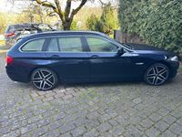 Gebraucht BMW 530 258 PS (189 kW) 2012 Blau Limousine