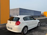 Gebraucht BMW 118 143 PS (105 kW) 2010 Weiß Kleinwagen