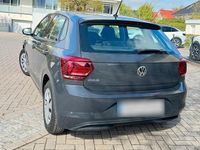 Usata VW Polo 80 CV (58 kW) 2018 Grigio Utilitaria
