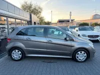 Gebraucht Mercedes B180 109 PS (80 kW) 2006 Grau Van / Kleinbus