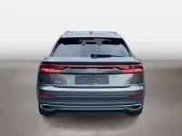 Gebraucht Audi Q8 Ambiente 286 PS (210 kW) 2022 Samuraigrau metallic SUV