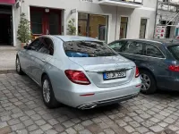 Usado Mercedes E200 197 CV (144 kW) 2019 Plateado Berlina