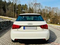 Gebraucht Audi A1 Design 122 PS (89 kW) 2011 Weiß Kleinwagen