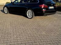 Gebraucht BMW 525 Luxury Line 218 PS (160 kW) 2013 Schwarz Kombi