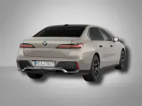 Gebraucht BMW 740 M Sport 286 PS (210 kW) 2025 Oxidgrau metallic Limousine