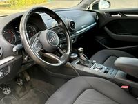 Gebraucht Audi A3 Comfort 110 PS (80 kW) 2017 Schwarz Limousine