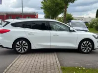 Używany Ford Focus Cool & Connect 150 KM (110 kW) 2020 Biały Kombi