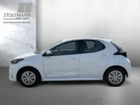 Gebraucht Toyota Yaris Basis 72 PS (52 kW) 2023 Weiß Kleinwagen