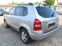 Gebraucht Hyundai Tucson GLS 141 PS (103 kW) 2006 Silber SUV