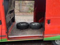 Gebraucht Ford Transit Basis 86 PS (63 kW) 2010 Rot Van / Kleinbus