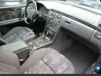 Gebraucht Mercedes E240 170 PS (125 kW) 1998 Blau Limousine