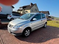 Gebraucht VW Fox 54 PS (39 kW) 2007 Silber Kleinwagen