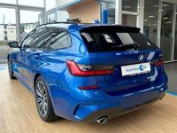 gebraucht BMW 318 d M Sport Navi Alcantara Tempomat PDC DAB LED