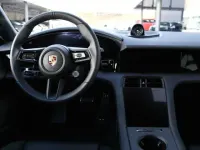 Neu Porsche Taycan 319 kW (435 PS) 2026 Tiefschwarzmetallic (metallic) Limousine