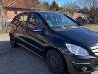 Gebraucht Mercedes B200 140 PS (102 kW) 2010 Schwarz Van / Kleinbus
