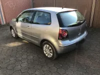 Gebraucht VW Polo 64 PS (47 kW) 2005 Grau Kleinwagen