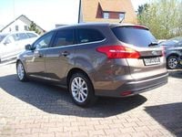 Usata Ford Focus 120 CV (88 kW) 2017 Marrone Berlina