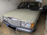 Gebraucht Mercedes 200 109 PS (80 kW) 1982 Limousine