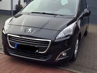 Gebraucht Peugeot 5008 Active 120 PS (88 kW) 2015 Schwarz Van / Kleinbus
