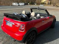 Gebraucht Mini Cooper Cabriolet 122 PS (89 kW) 2011 Rot Cabrio