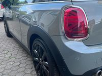 Gebraucht Mini Cooper 136 PS (100 kW) 2019 Grau Kleinwagen