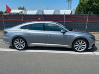 Gebraucht VW Arteon Elegance 150 PS (110 kW) 2019 Silber Kleinwagen