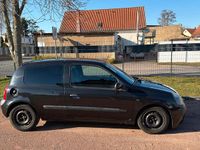 Gebraucht Renault Clio II LIMITED 98 PS (72 kW) 2003 Schwarz Kleinwagen