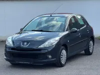 Gebraucht Peugeot 206+ Basis 60 PS (44 kW) 2010 Grau Kleinwagen