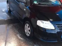 Gebraucht VW Fox 54 PS (39 kW) 2005 Schwarz Kleinwagen