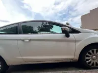 Gebraucht Ford Fiesta 65 PS (47 kW) 2013 Weiß Kleinwagen