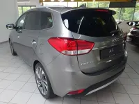 Gebraucht Kia Carens Spirit 141 PS (103 kW) 2017 Silber Van / Kleinbus
