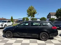 Gebraucht Opel Insignia Edition 131 PS (96 kW) 2011 Schwarz Kombi