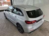 Gebraucht Mercedes B180 Progressive 136 PS (100 kW) 2023 Silber Kleinwagen